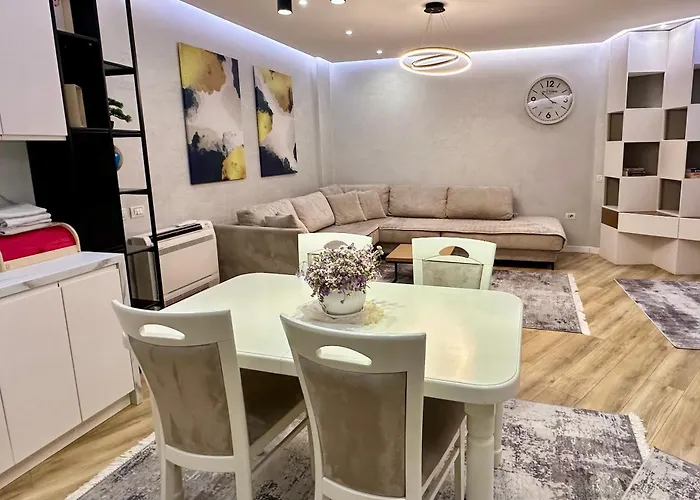 Amar Lejlighed Tirana